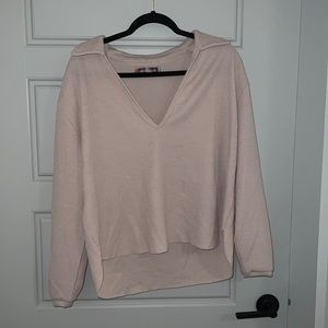 Light pink women’s loose sweater/jacket from urban outfitters
